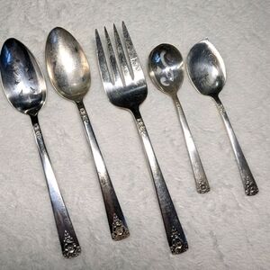 Vintage W.M. Rogers 5 Piece Reinforced Silver Plated Serving Ware
